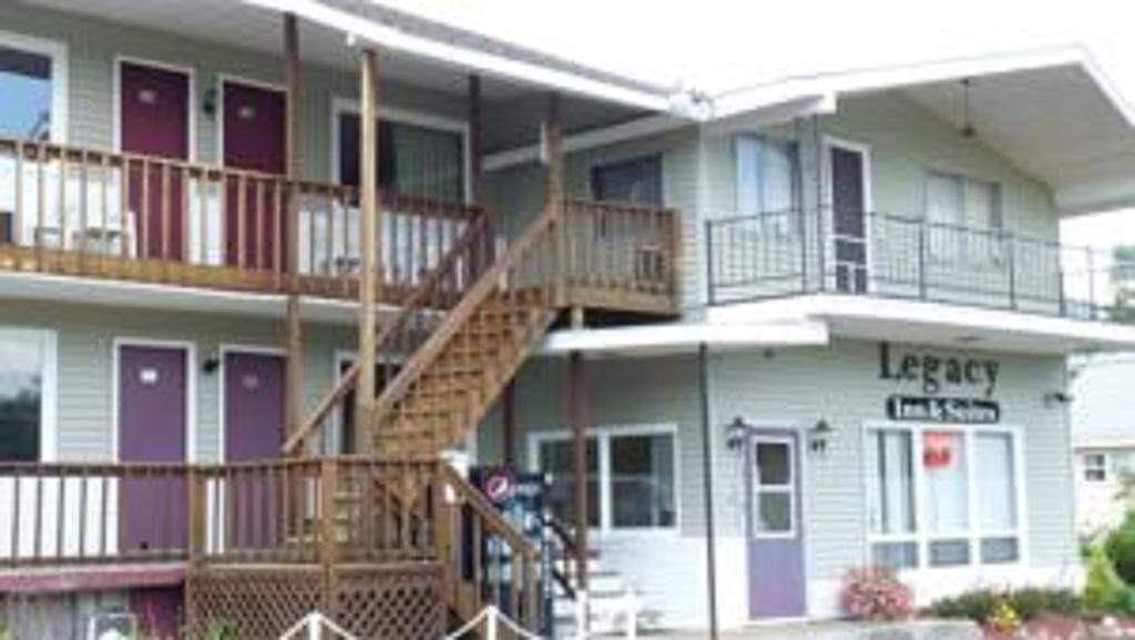 Legacy Inn & Suites Of レイク・ジョージ エクステリア 写真